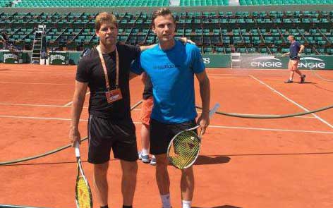 Sávolt Attila 2002-ben, a tanÃtvány Fucsovics Márton 2017-ben fÅ‘táblás Wimbledonban - Fotó: Facebook